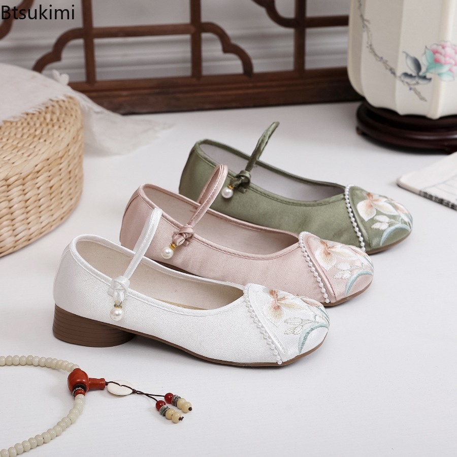 ファッション刺繍中国風ローヒール婦人靴エレガントカジュアルレ - Ethnic Fashion のレビューと価格