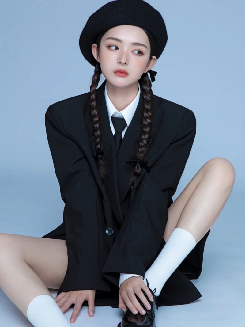 新しいポートレート写真 レディーススーツ カレッジスタイル  - Ethnic Fashion Wear のレビューと価格