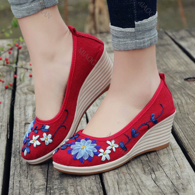 刺繍入り女性用コンフォートウェッジプラットフォームシューズ、 - Ethnic Fashion のレビューと価格